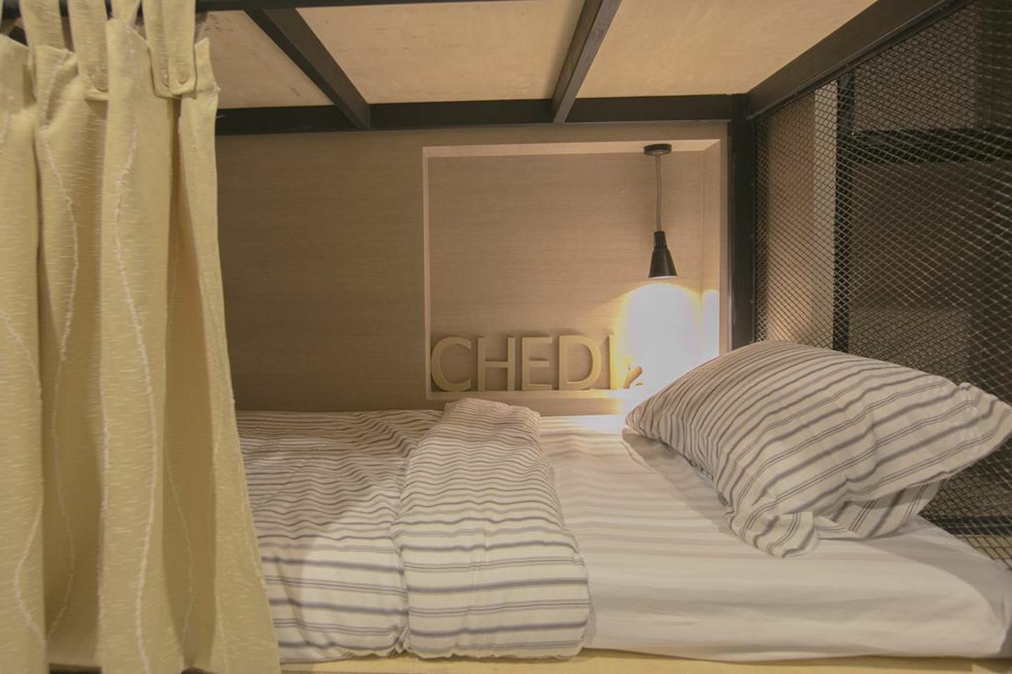 Chedi View Hostel Phetchaburi Exteriör bild